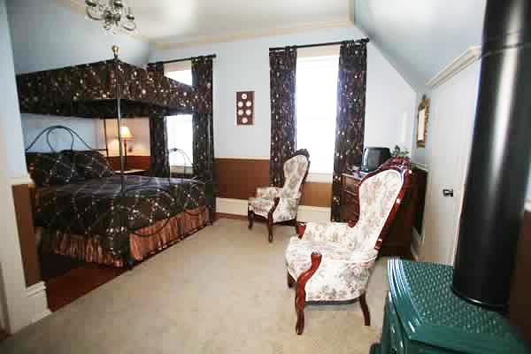 The Atrium Bed & Breakfast Fort Bragg Room photo